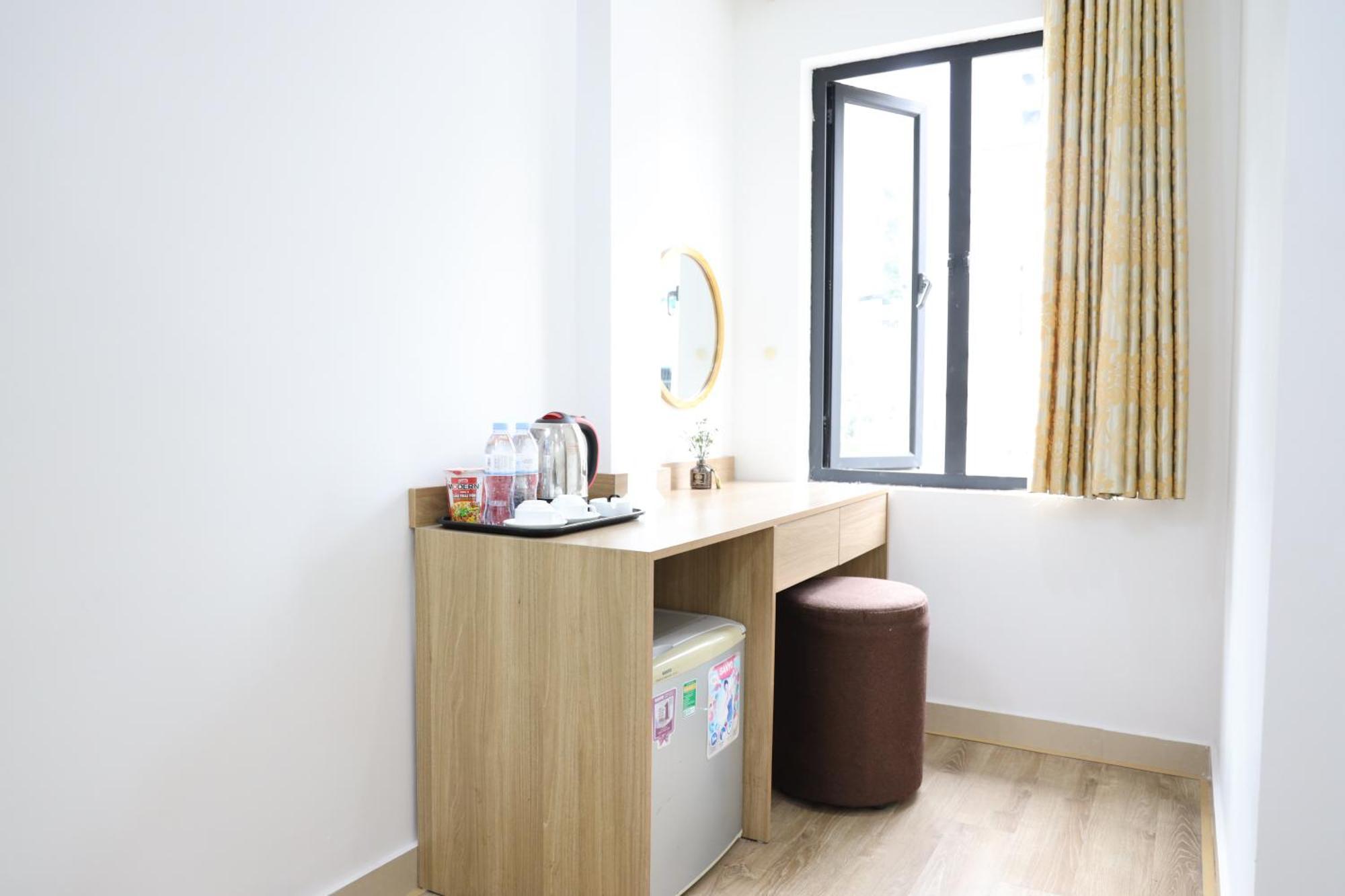 Hung Vuong Hotel Ha Long Bagian luar foto