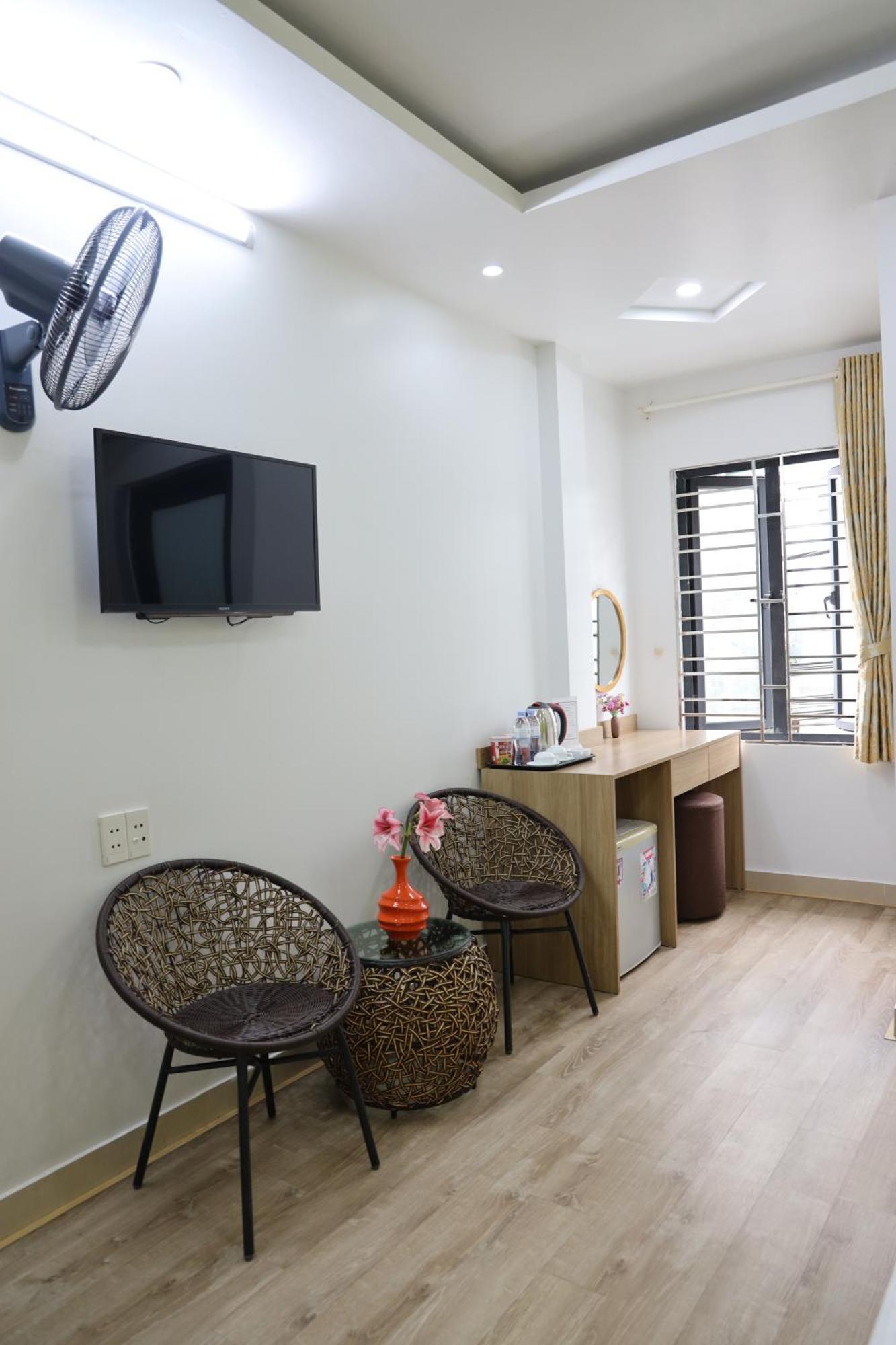 Hung Vuong Hotel Ha Long Bagian luar foto